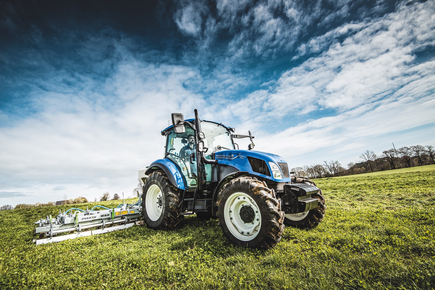 NEW HOLLAND T5 UTILITY RANGE